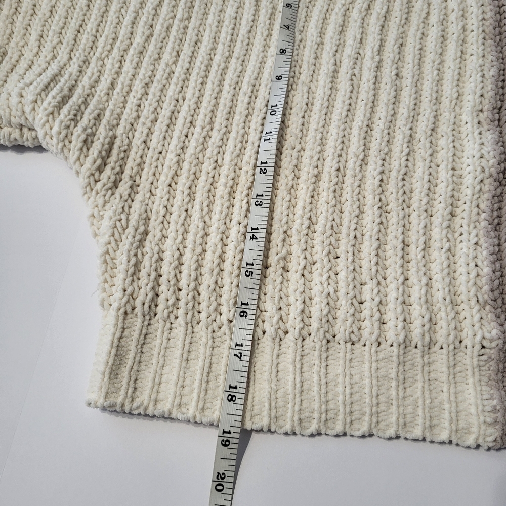 Altar'd‎ State Cropped Sweater Colorblock Tan Cream Cozy Plush Oversized XS - Picture 3 of 6